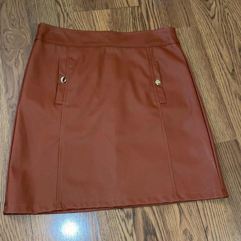 Brown leather Loft skirt in size 6, NWT